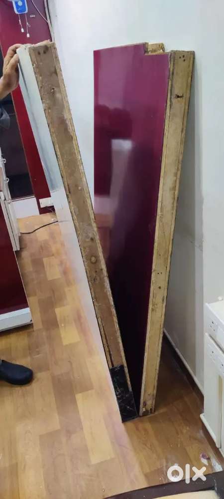 Sofa Set/Sanmica Partition Wall.