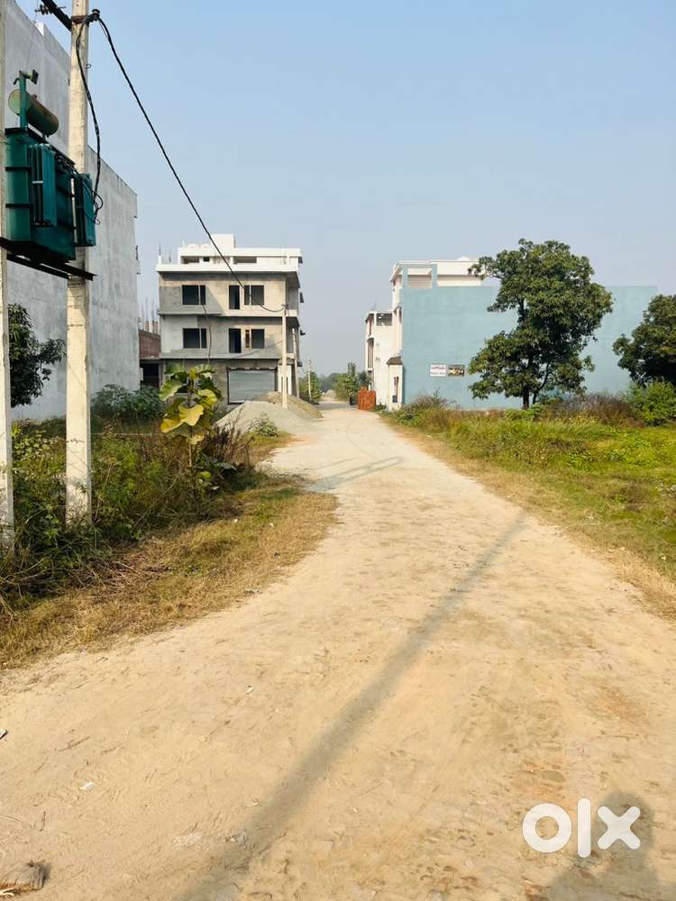 111 gaz plot for sale in RDA approved colony