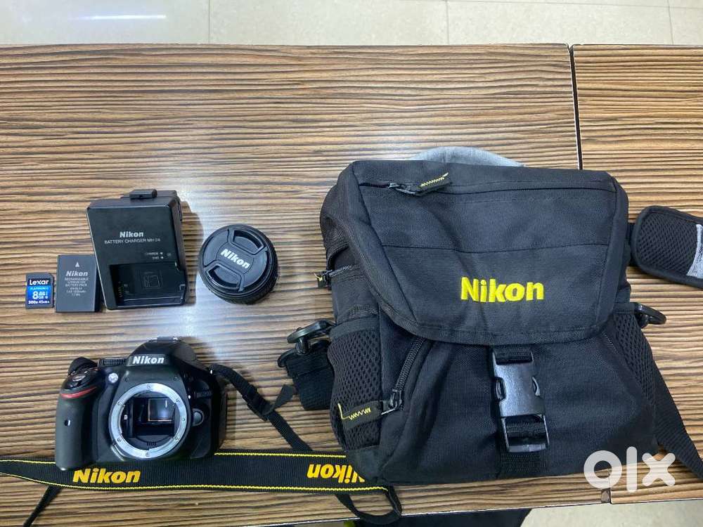NIKON D5200 DSLR Camera + Lens(Including Bag+ Battery+Charger+SD card)