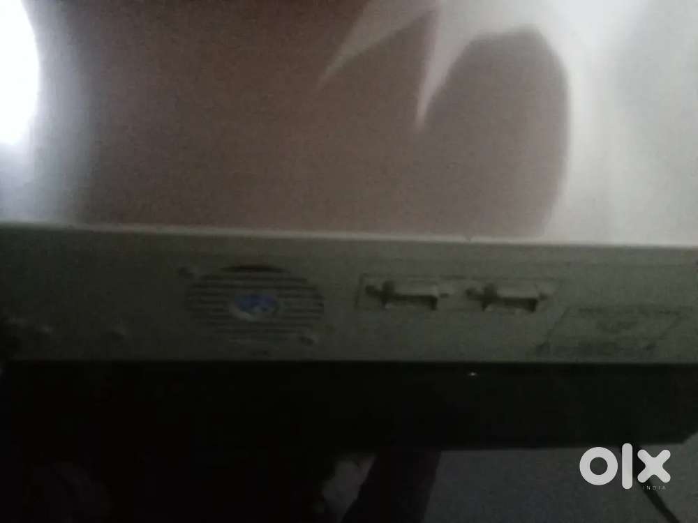 Cd player that runs with round cassette