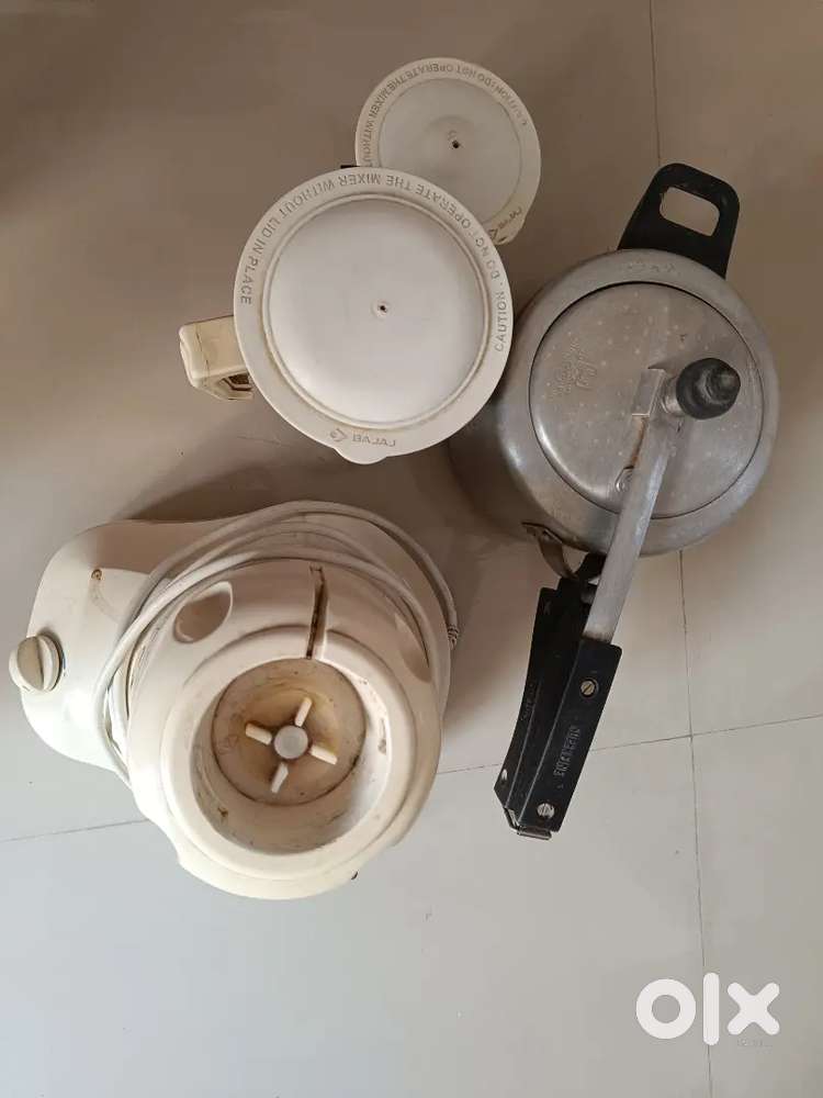 Mixer grinder with 3 ltr pressure cooker combo