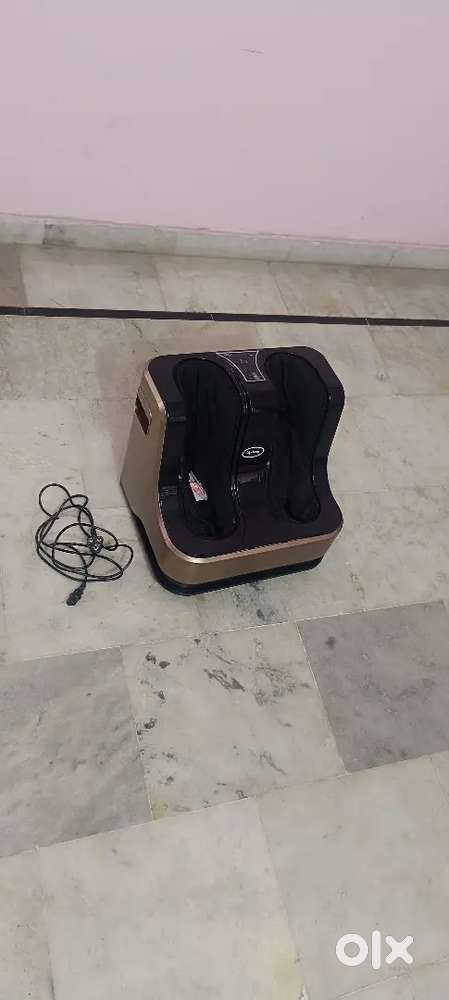 Foot and knee massager
