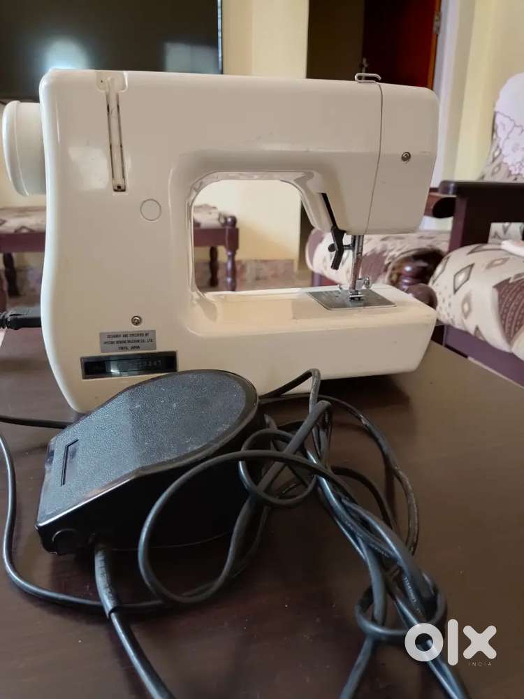 JANOME SEWING MACHINE