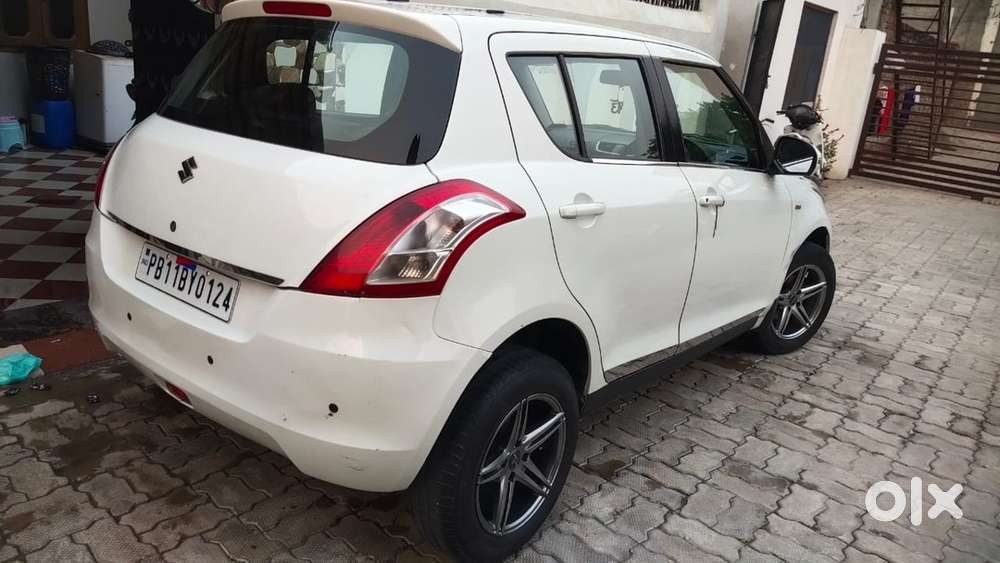 Maruti Suzuki Swift 2015 Diesel Well Maintained