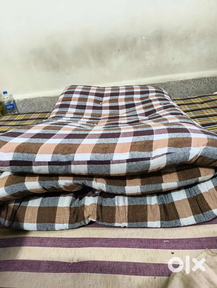 Gaadi/Mattress for sell