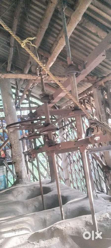 মুড়ি ভাজা মেসিন+চাল কুটানো মেসিন বিক্রি আছে