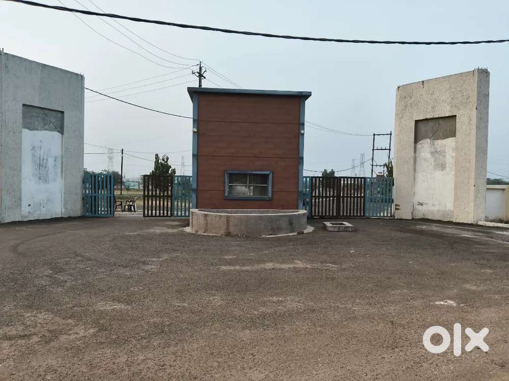 प्लॉट बिकाऊ है ,वास्तविक क्रेता संपर्क करें ,दलाल क्षमा करें.