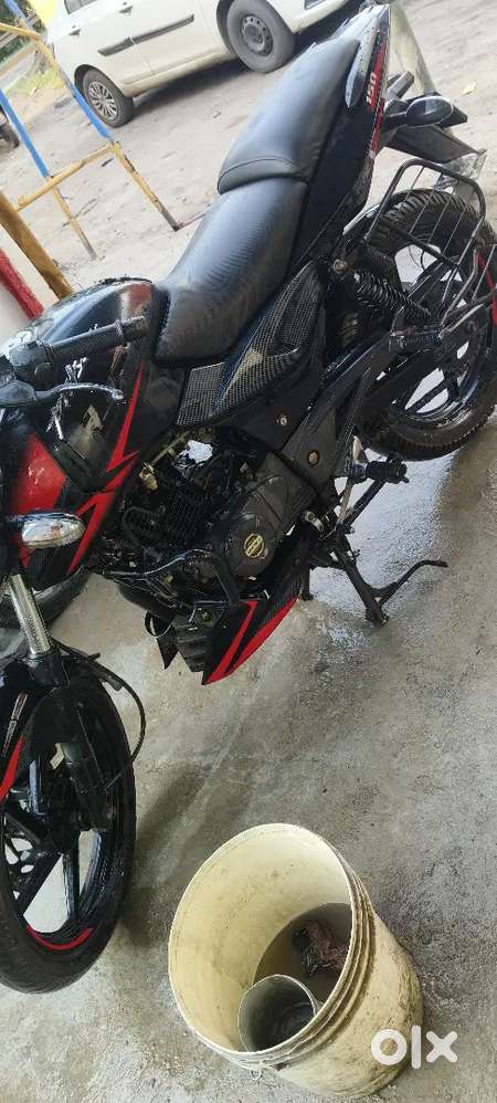 Pulsar 150 double disc model bs4 very good condition