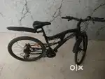 Gear cycle with disc brakes in good condition