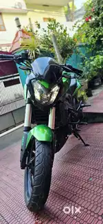 Bajaj Dominar 400