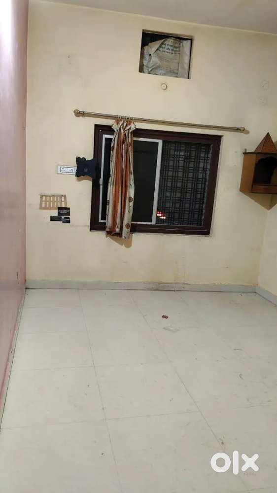 2 Room 1 kitchen 1 bathroom ground floor area