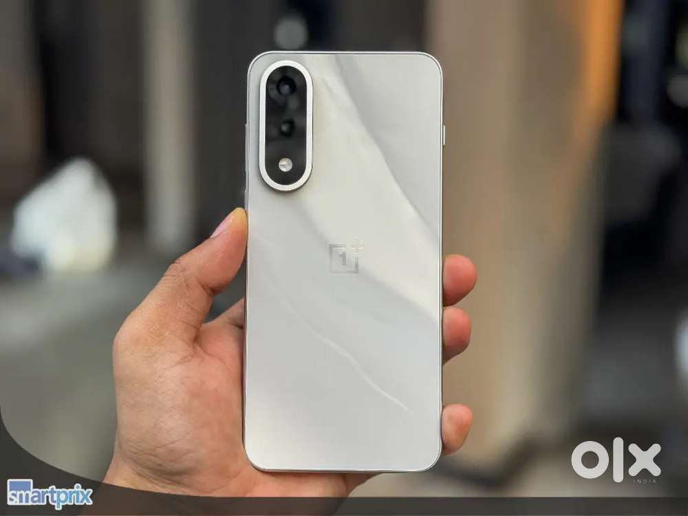 One plus Nord 5. 5G. 12+12+/256