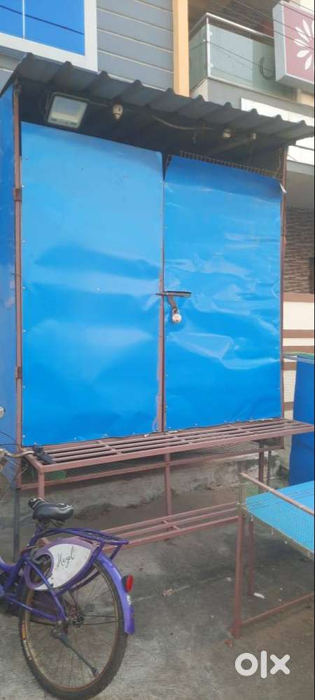 iron container type shop