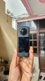 Insta360 X3 Camera, 5.7K 360 Capture with invisible stick, lens guard