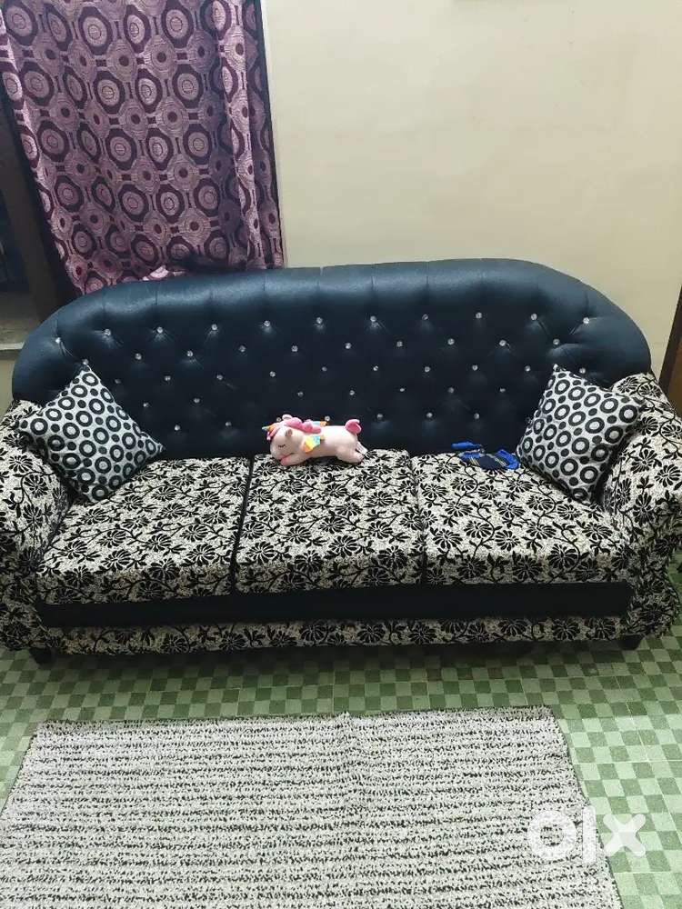 Want to selling my sofa for replacement