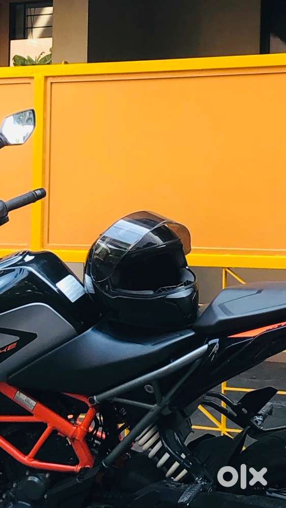 Helmet for sale ( Studds thunder D11)