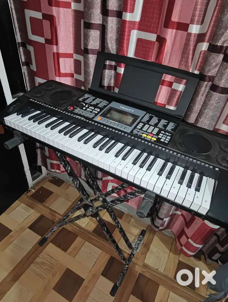 62 keys large piano