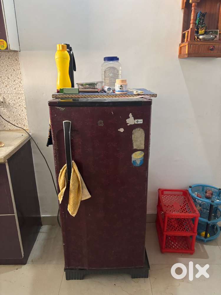 Full working condition LG fridge