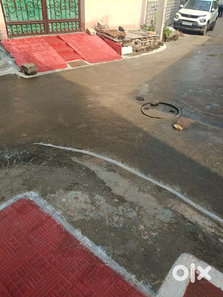 Urgent bechna h,28 foot road , najul diversion and TNCP approved