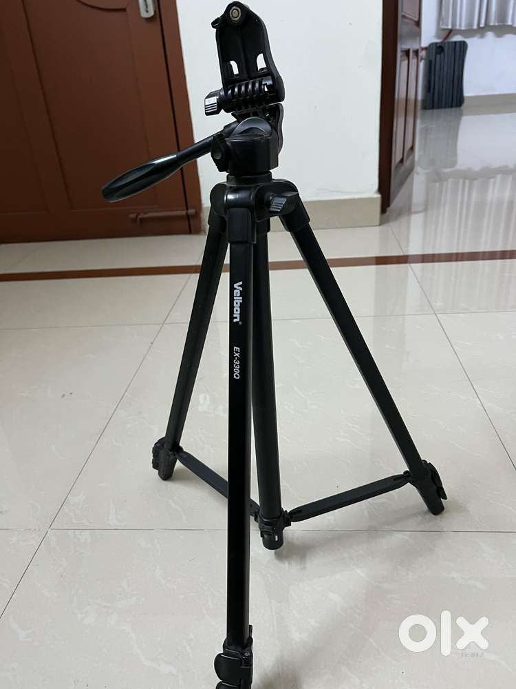 Velbon  EX-330Q Tripod for just Rs.5999