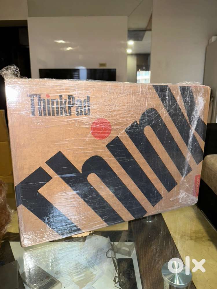 Lenovo ThinkPad p15 workstation high end 16gb gpu i9 2tB seal pack