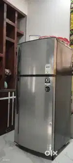 RT Eon 240 Fridge