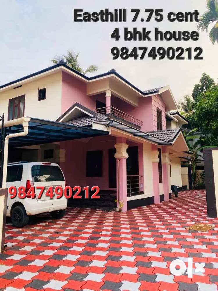 Easthill 7.75 cent 4 bhk modern house
