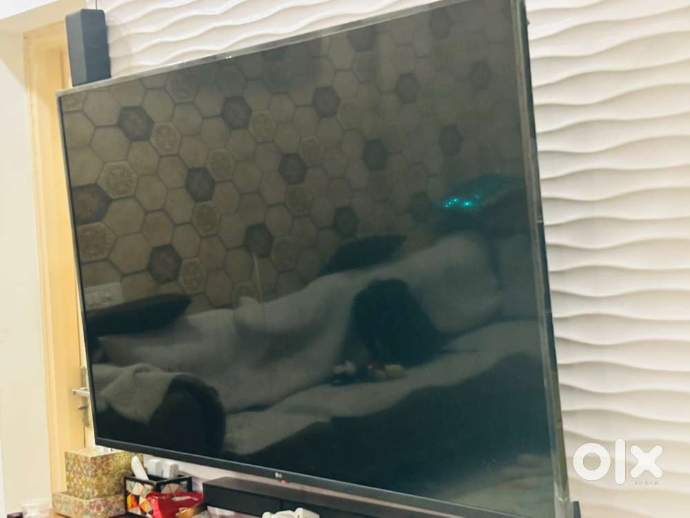 Lg SmartTv, 65 inch. Almost New