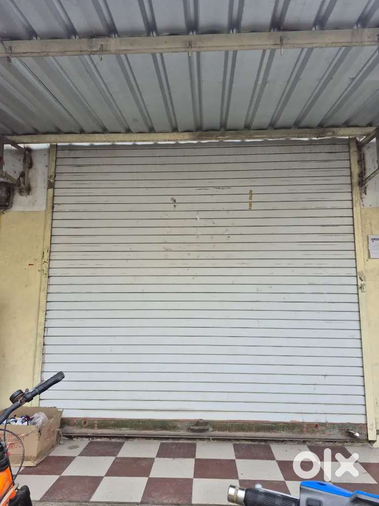 Road Touch Shop For Rent