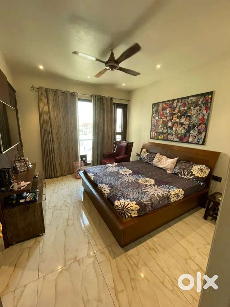 3 BHK kothi floor for sale