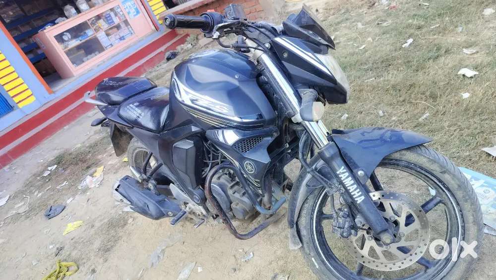 Gadi condition me h new Tyre or new battery laga hua h tym pas dur rhe