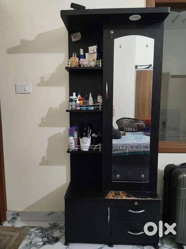 Dressing table for sale
