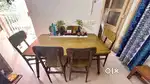 Dianing table