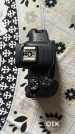Canon EOS R100