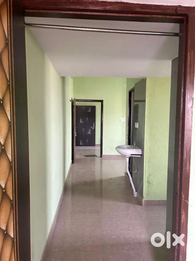 INDEPENDENT HOUSE AND FLAT