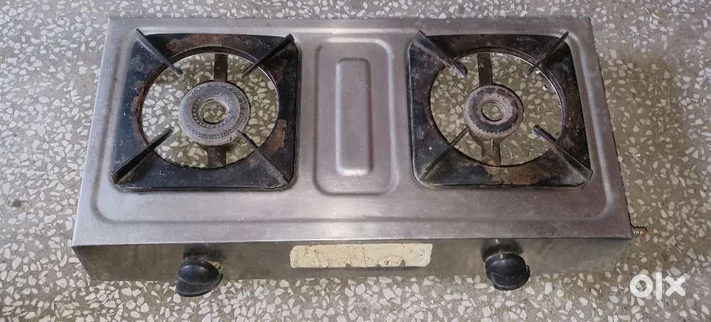 Good conditioned Gas Stove and VR BOX