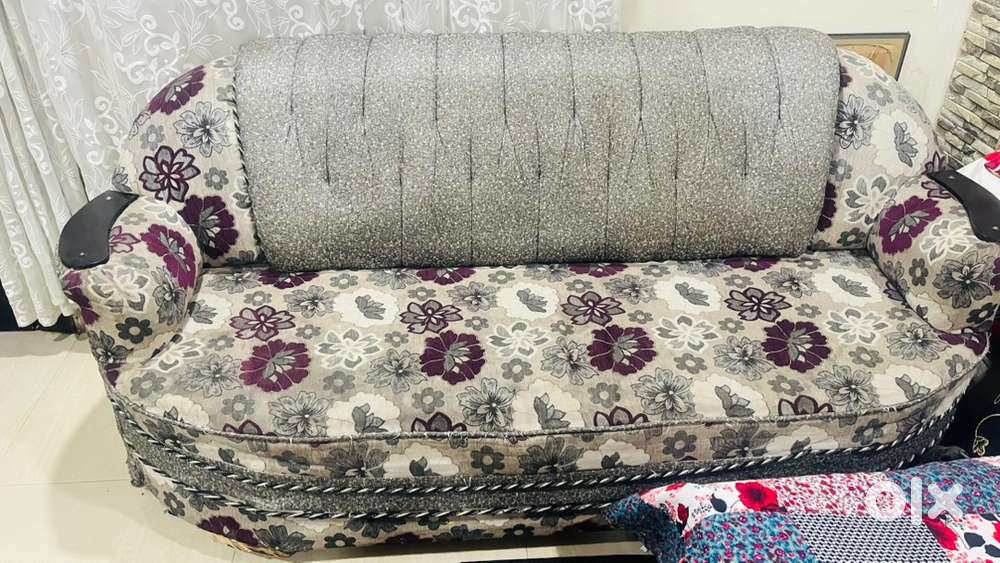 3+2 sofa set for sell