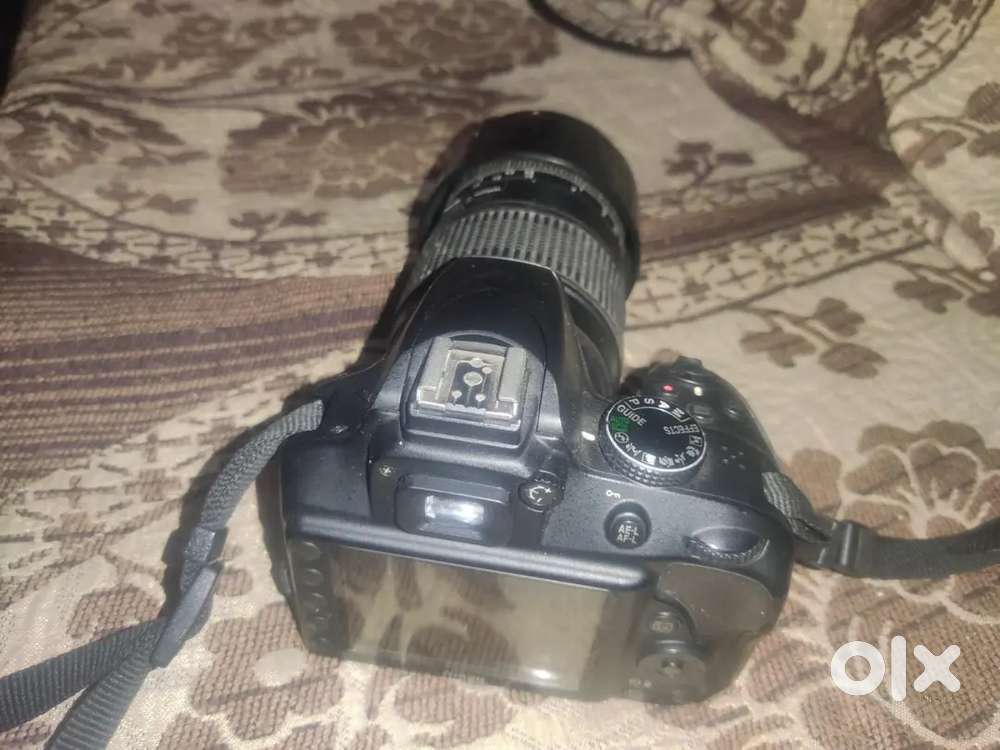 DSLR camera