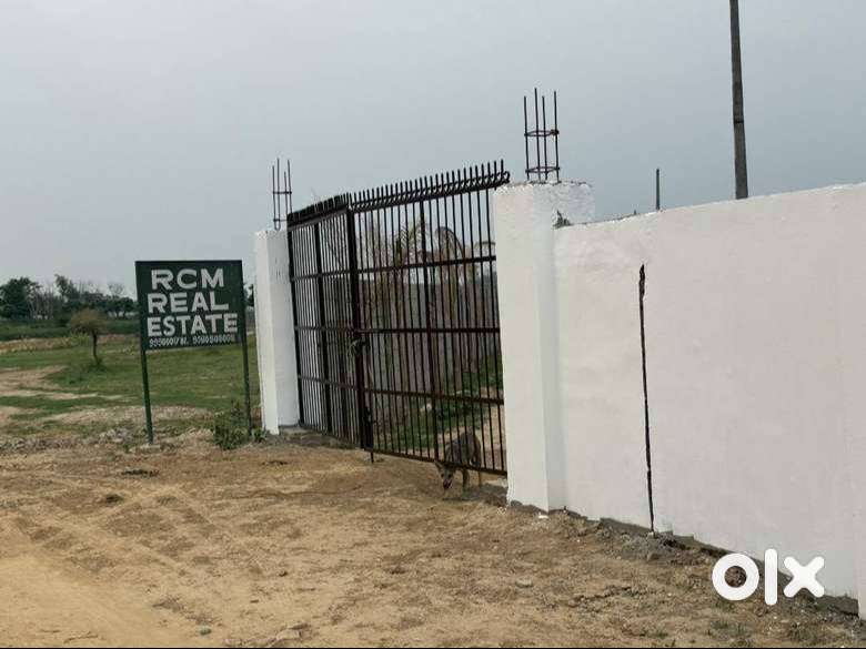 READY TO MOVE PLOT 8.5LAKH M 100 GAJ KA