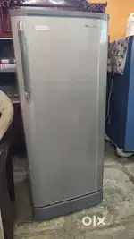 Big single door Samasung fridge 240 liter parfect