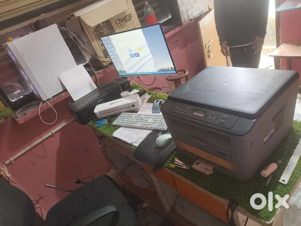 All computer setup with counter
