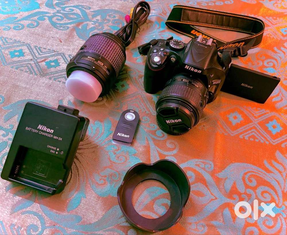 Nikon DSLR Camera Kit – Excellent Condition