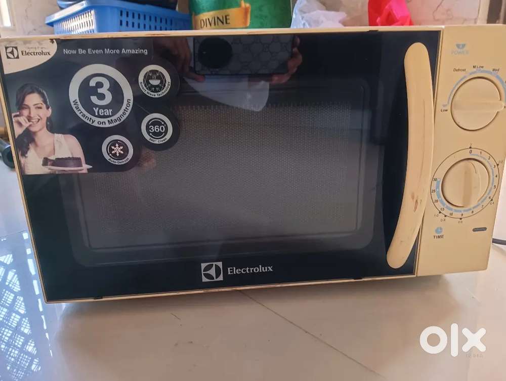 Solo Microwave oven