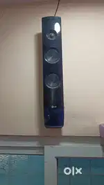 LG 5.1  five speakers and woofer