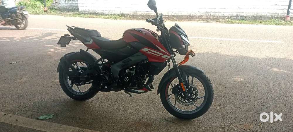 car driver any xuv seadan officeali family  taxi not entrist