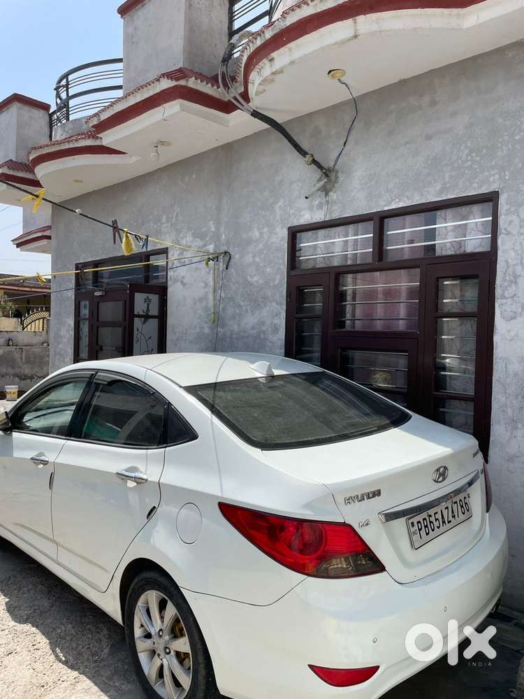 Hyundai Fluidic Verna 2011