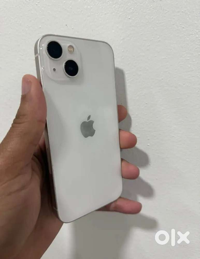 Selling my 4 months old I phone 14 in white colour/.Need urgent money