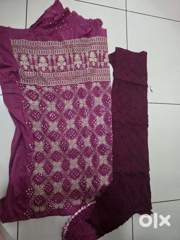 Badhani Dresse