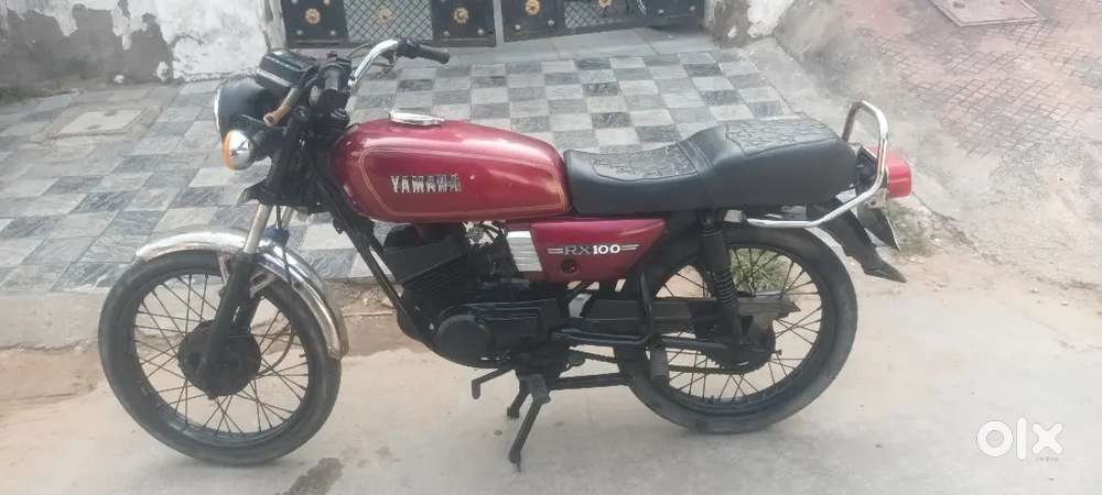 Only owener I'd he,  bike start rj29 abhi jaipur  he