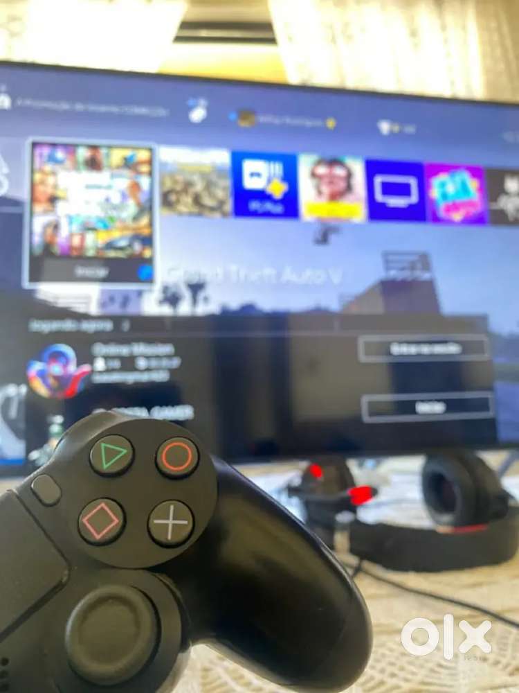 PS4 Slim 500GB Excellent Condition
